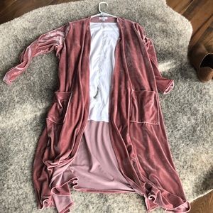 Velvet, pink, LuLaroe Sarah😍